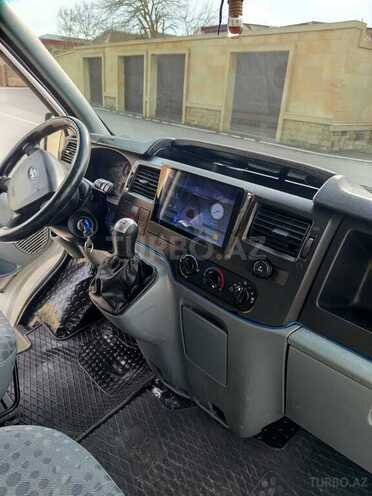 Ford Transit-7