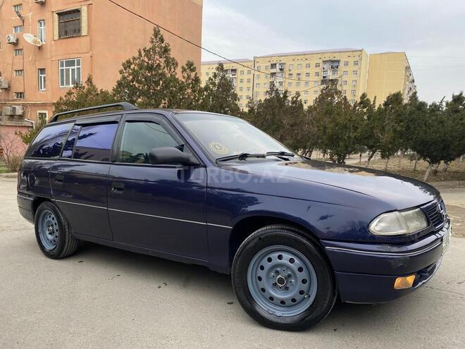 Opel Astra-2