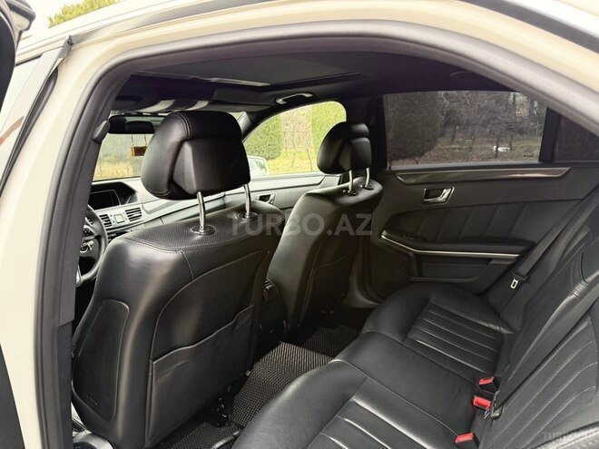 Mercedes E 250 2010, 292,350 km - 1.8 l - Bakı
