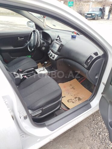 Hyundai Elantra 2007, 192,000 km - 2.0 l - Ucar