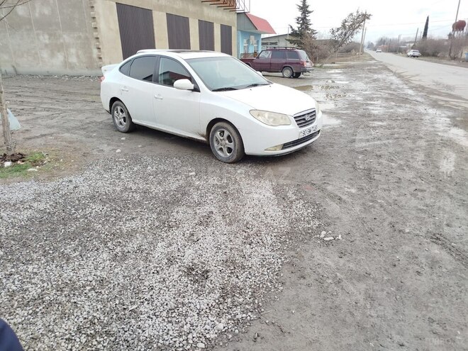 Hyundai Elantra 2007, 192,000 km - 2.0 l - Ucar
