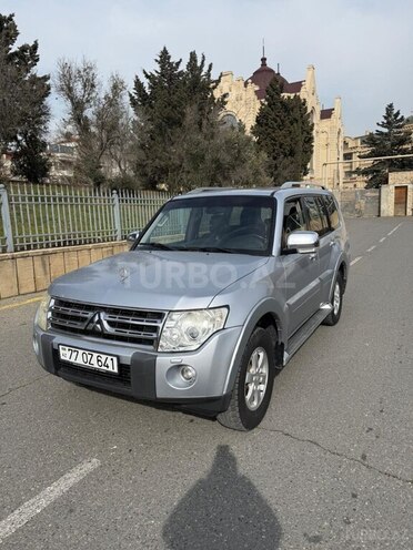 Mitsubishi Pajero 2008, 290,121 km - 3.0 l - Bakı