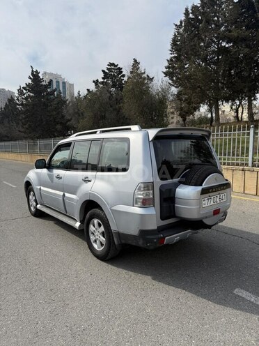 Mitsubishi Pajero 2008, 290,121 km - 3.0 l - Bakı