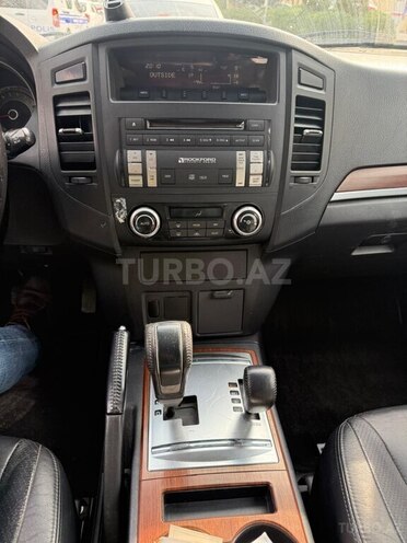 Mitsubishi Pajero 2008, 290,121 km - 3.0 l - Bakı