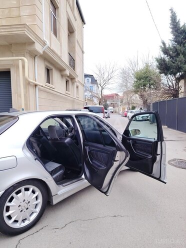 Mercedes C 230 2000, 210,198 km - 2.3 l - Bakı