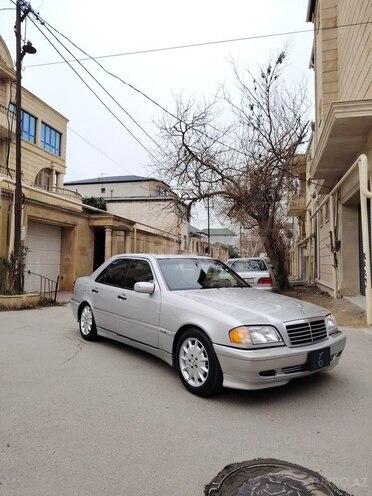 Mercedes C 230 2000, 210,198 km - 2.3 l - Bakı