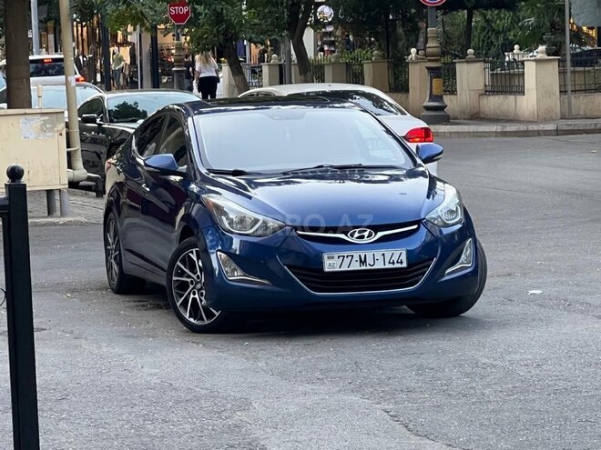 Hyundai Elantra 2015, 207,580 km - 1.8 l - Bakı