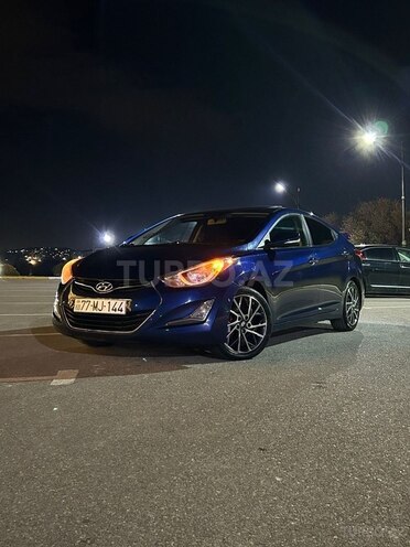 Hyundai Elantra 2015, 207,580 km - 1.8 l - Bakı