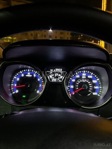 Hyundai Elantra 2015, 207,580 km - 1.8 l - Bakı
