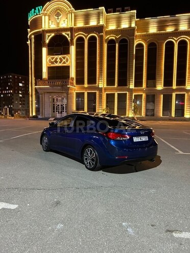 Hyundai Elantra 2015, 207,580 km - 1.8 l - Bakı