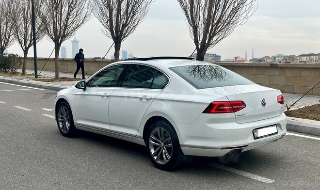 Volkswagen Passat 2016, 175,000 km - 1.8 l - Bakı