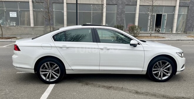 Volkswagen Passat 2016, 175,000 km - 1.8 l - Bakı