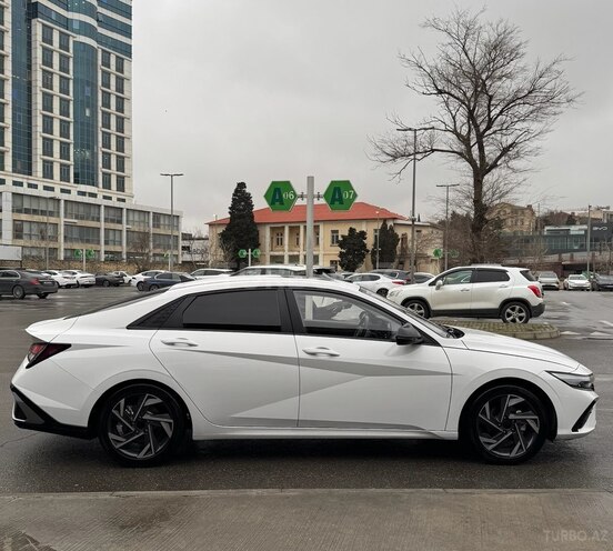 Hyundai Elantra 2025, 17,000 km - 1.5 l - Bakı