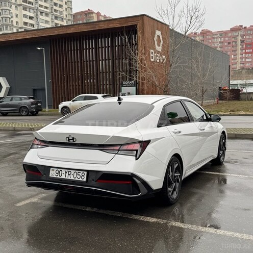 Hyundai Elantra 2025, 17,000 km - 1.5 l - Bakı