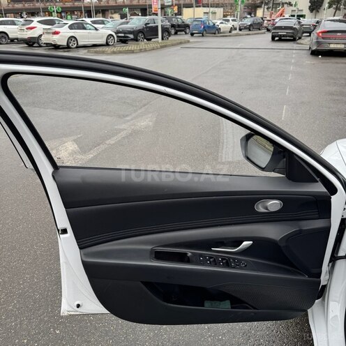Hyundai Elantra 2025, 17,000 km - 1.5 l - Bakı