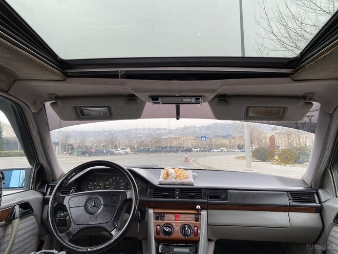 Mercedes 250 D 1992, 465,000 km - 2.5 l - Salyan