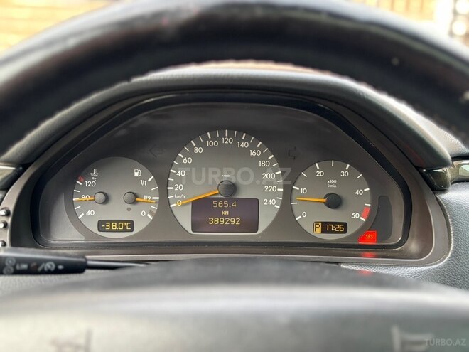 Mercedes E 320 2002, 389,800 km - 3.2 l - Bakı