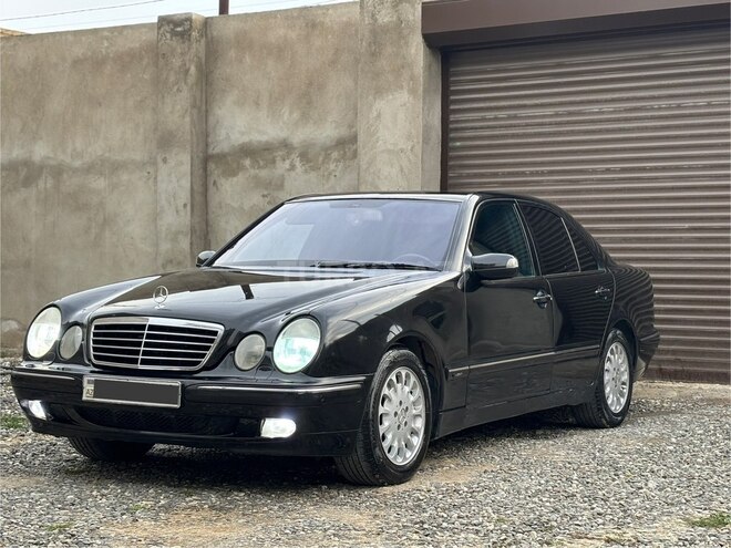Mercedes E 320 2002, 389,800 km - 3.2 l - Bakı