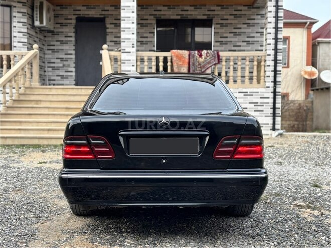 Mercedes E 320 2002, 389,800 km - 3.2 l - Bakı
