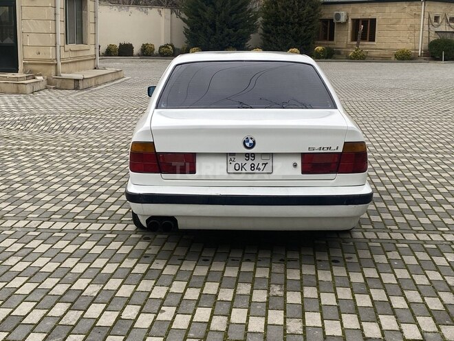 BMW 525 1988, 422,000 km - 2.5 l - Bakı