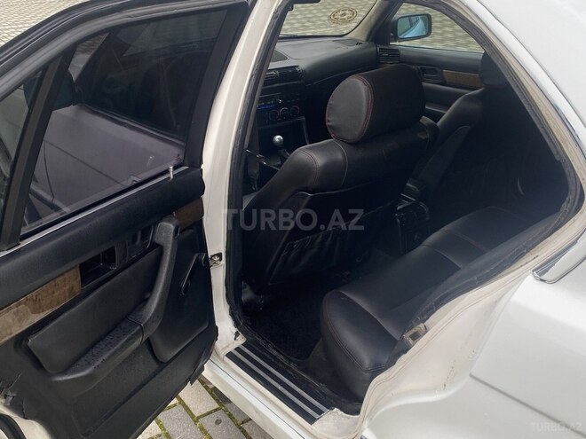 BMW 525 1988, 422,000 km - 2.5 l - Bakı