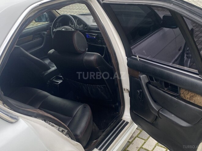 BMW 525 1988, 422,000 km - 2.5 l - Bakı