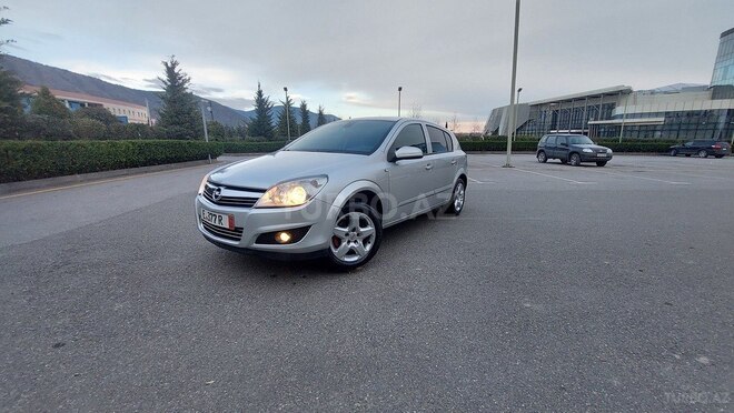 Opel Astra 2008, 271,500 km - 1.4 l - Şəki