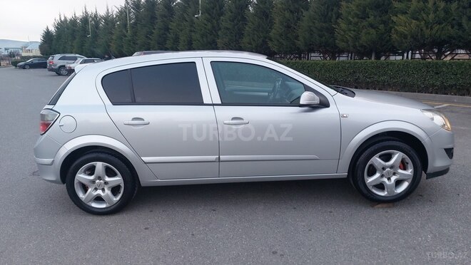 Opel Astra 2008, 271,500 km - 1.4 l - Şəki