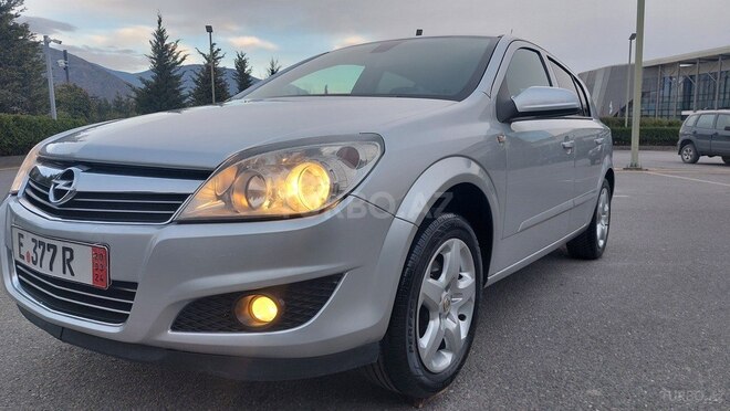 Opel Astra 2008, 271,500 km - 1.4 l - Şəki