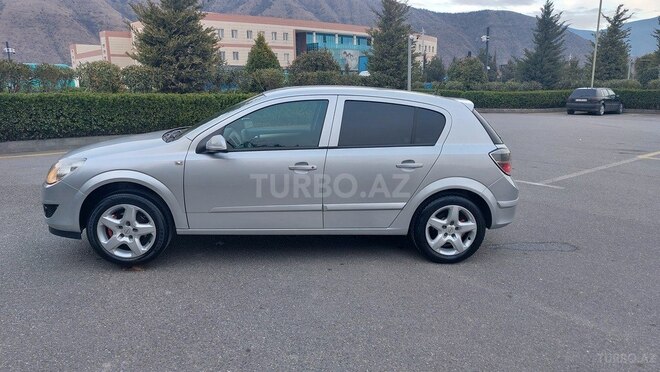 Opel Astra 2008, 271,500 km - 1.4 l - Şəki