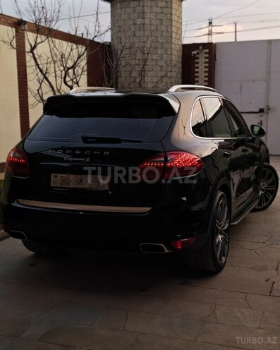 Porsche Cayenne S-7