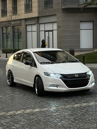 Honda Insight-3