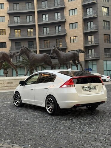 Honda Insight-8