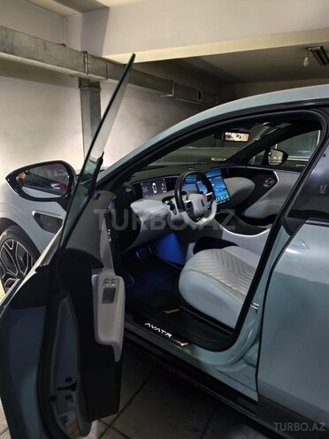 Avatr 11 2023, 22,000 km - 0.0 л - Bakı