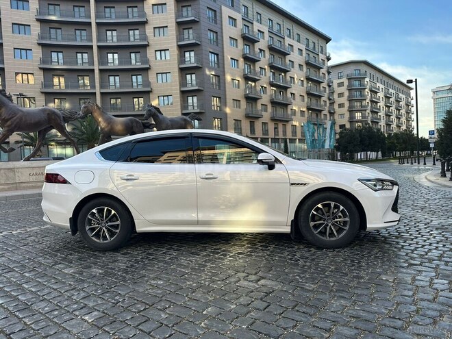 BYD Qin Plus-13