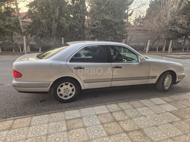 Mercedes E 200-6