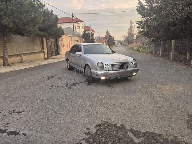 Mercedes E 200-7