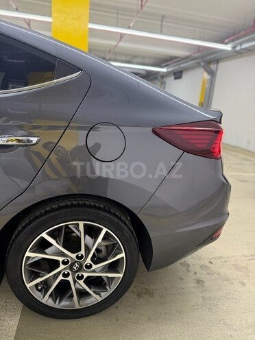 Hyundai Elantra 2019, 73,600 km - 2.0 l - Bakı