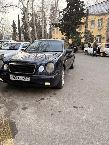 Mercedes E 240 1998, 440,000 km - 2.4 l - Bakı