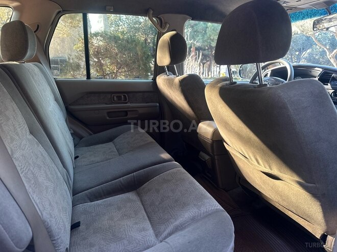 Nissan Pathfinder 2001, 296,000 km - 3.3 l - Bakı