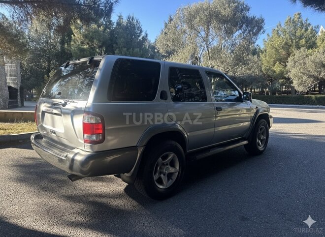 Nissan Pathfinder 2001, 296,000 km - 3.3 l - Bakı