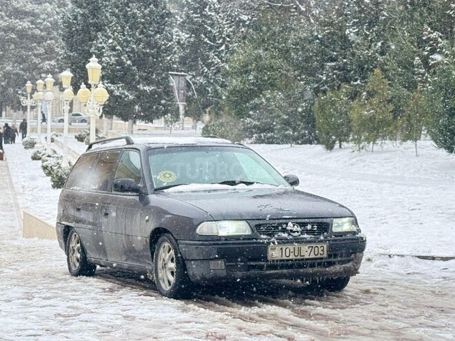 Opel Astra-1