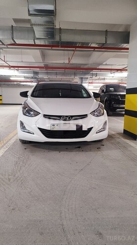 Hyundai Elantra-1