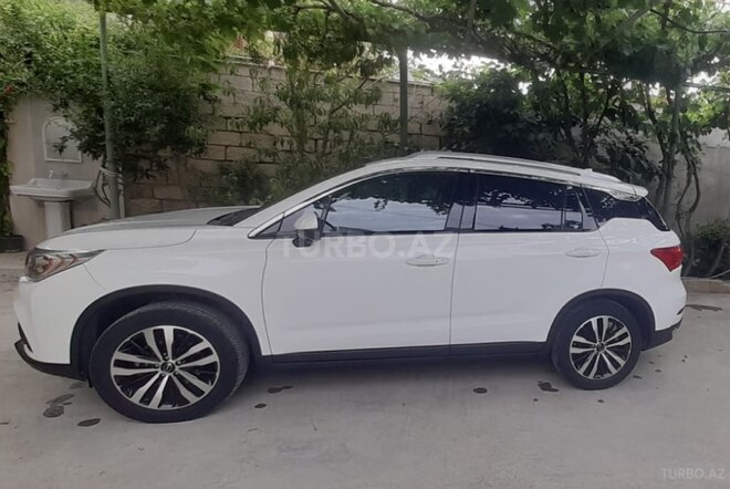 GAC Trumpchi GS4-4