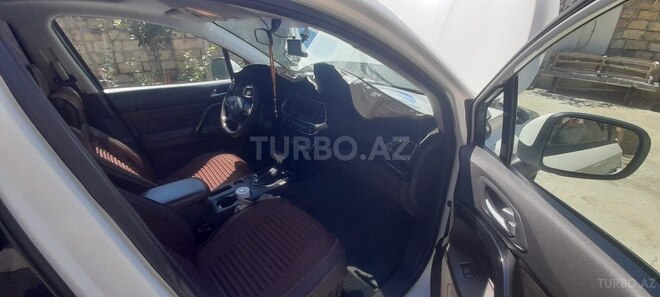 GAC Trumpchi GS4-10