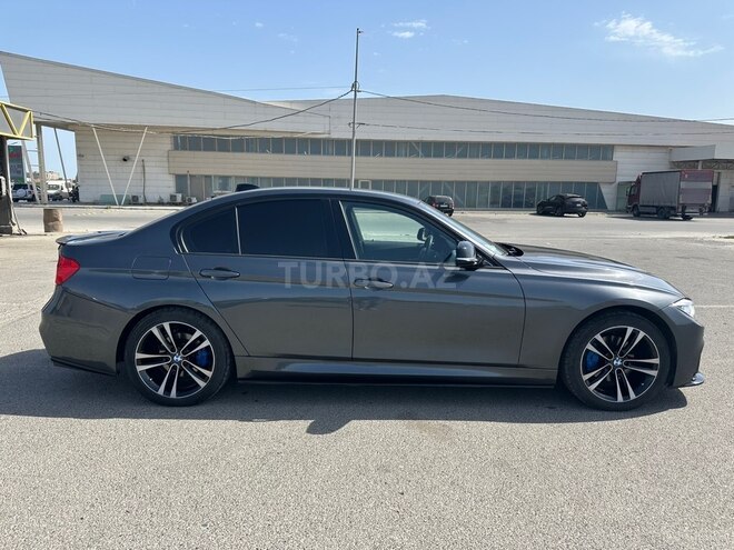 BMW 330 2015, 220,000 km - 2.0 l - Bakı