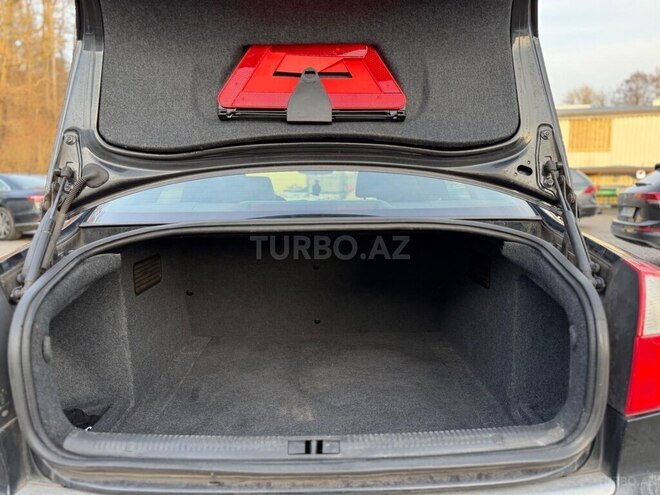 Audi A4-4