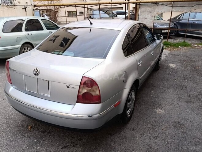 Volkswagen Passat 2004, 330,000 km - 1.8 l - Bakı