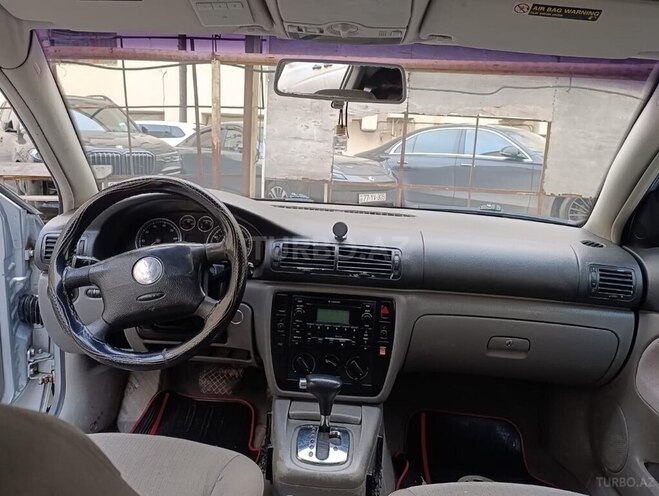 Volkswagen Passat 2004, 330,000 km - 1.8 l - Bakı