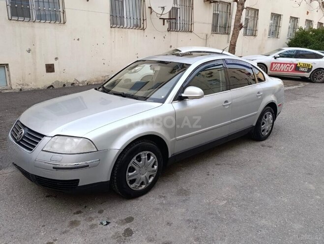 Volkswagen Passat 2004, 330,000 km - 1.8 l - Bakı